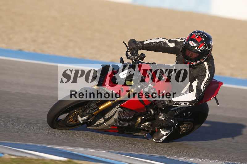 /Archiv-2024/02 29.01.-02.02.2024 Moto Center Thun Jerez/Gruppe gruen-green/6